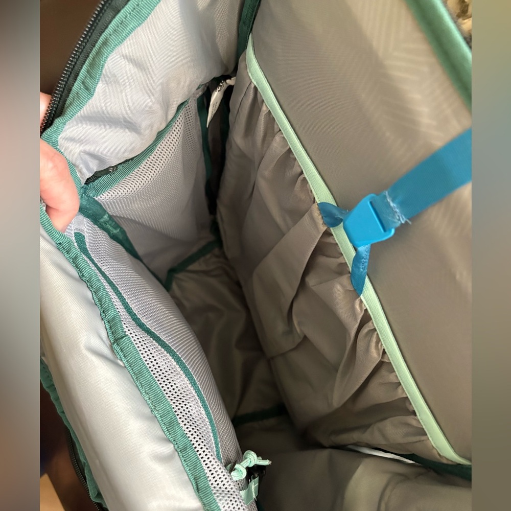REI Ruckpack 28 L Green Daypack Backpack -NWOT - Picture 3 of 4